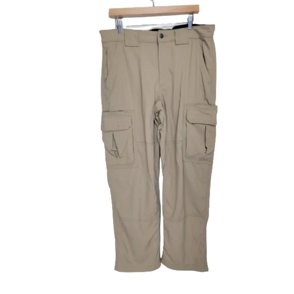 Duluth Trading Company Cargo Tan Men's Pants - Large 30 x 30